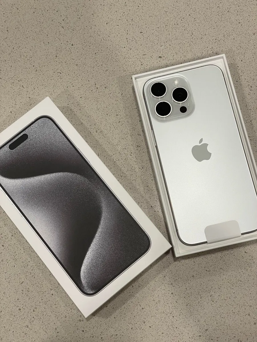 iPhone 15 Pro 256GB — Space Black, Mint Condition