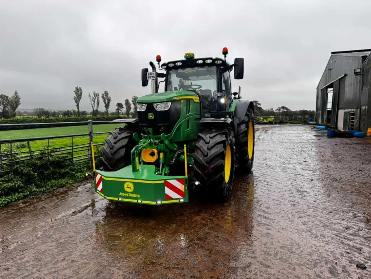 Massey Ferguson 5711 — 2022, 800 Hours, One Owner